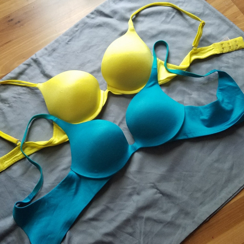 Two VS push up bra bundle - Picture 3 of 5